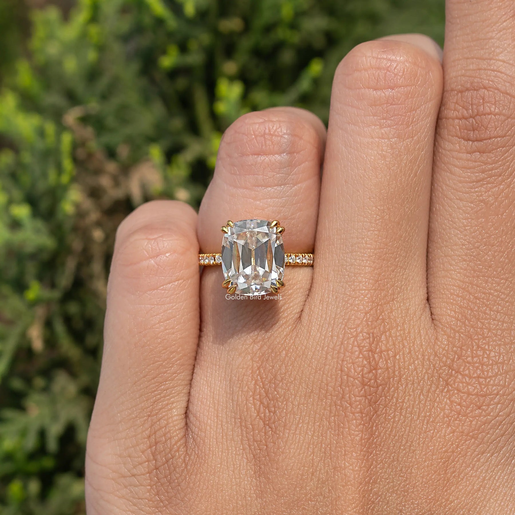 Old Mine Cushion Cut Moissanite Accent Stone Ring