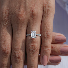 Detailed View Of Lab Diamond Emerald Cut Halo Ring
