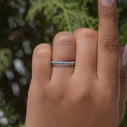 Colorless Round Moissanite Stacking Band