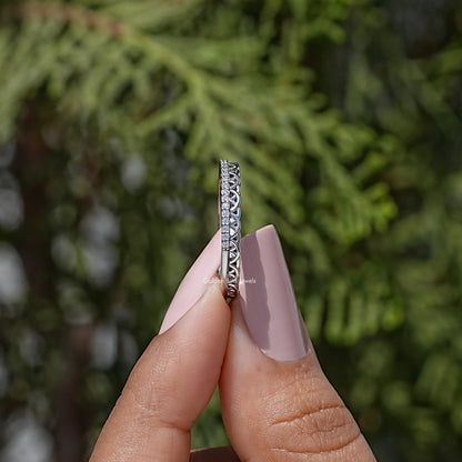 Colorless Round Moissanite Stacking Band