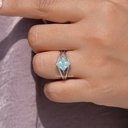 Princess Moissanite Gemstone Split Shank Wedding Ring