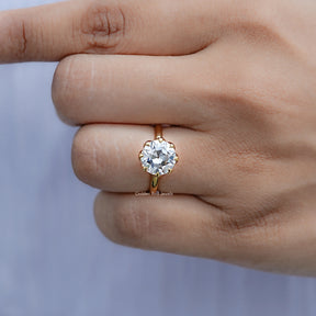 Close view of Round Cut Solitaire Engagement Ring