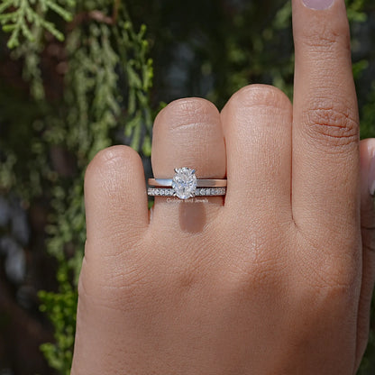 Oval Cut Moissanite Bridal Ring Set