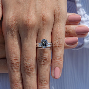 Detailed View Of Oval Moissanite Wedding Ring Set