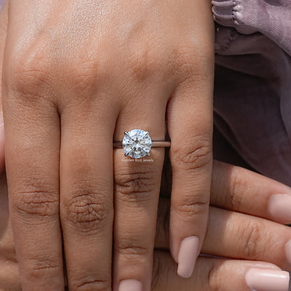 Round Cut Moissanite Solitaire Engagement Ring