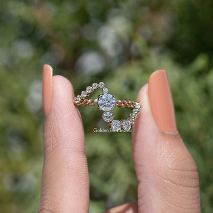 Round Cut Moissanite Wave Wedding Band