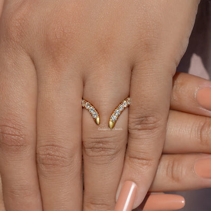 Round Cut V-Shape Open Wedding Band