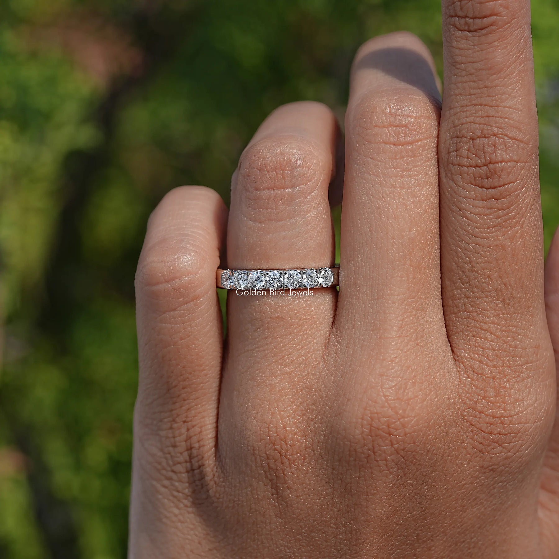 Top View Of Lab Diamond Round Cut Wedding Band
